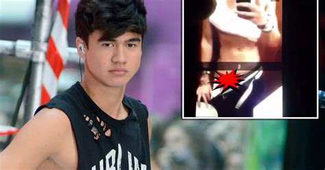 calum hood penis|5SOS singer on that naked Snapchat video that went viral